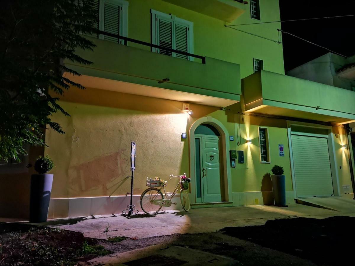 Il Giardino Nascosto Bed and Breakfast Portopalo Di Capo Passero Exteriör bild